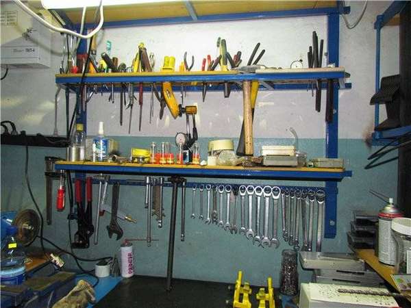 Инструменты - нужные вещи в любом гараже с фото