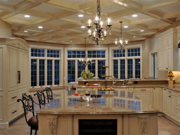 Потолок на кухне - как его красиво оформить? с фото