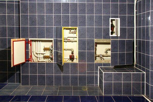 Сантехнический шкаф в туалете: варианты обустройства - фото