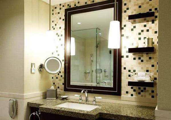 Тонкости выбора и установки светильников для ванной комнаты с фото